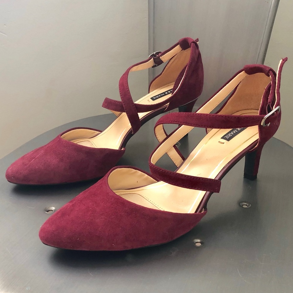 👠 ALEX MARIE via DILLARD’S Taliena Suede Heels 👠